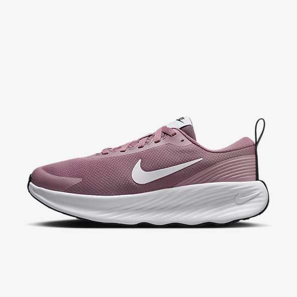 Walking Shoes. Nike IN